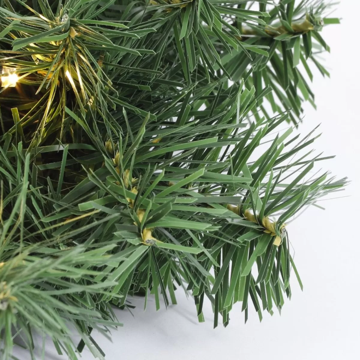 Black Box Kerstkransen> Trees - Norton Krans Led Werkt Op Batterijen Groen 20L Tips 90 - D45Cm - Kerstbomen