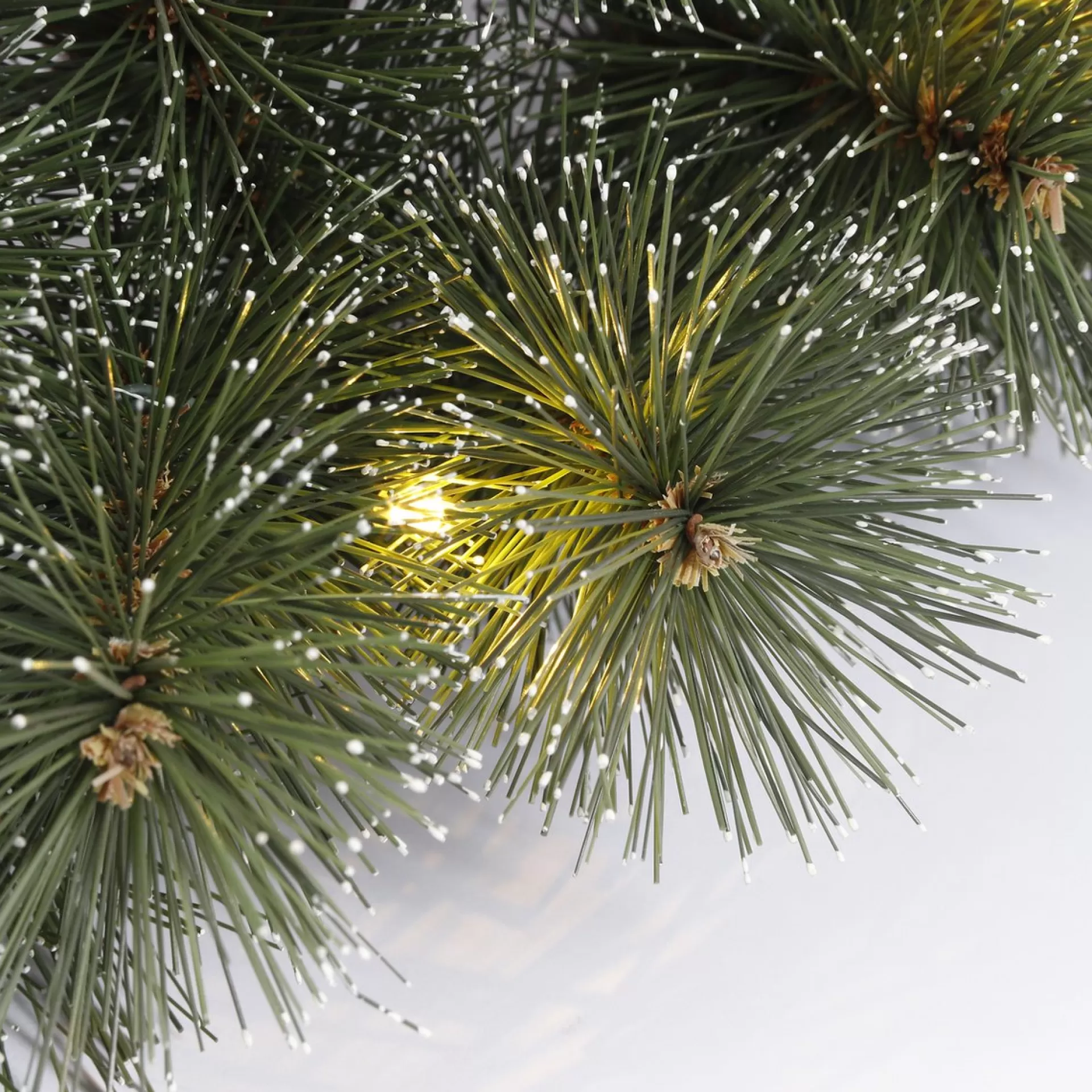 Black Box Trees Glendon Set Van 2 Kerstbomen En 1 Krans Met Led Verlichting - Groen Outlet