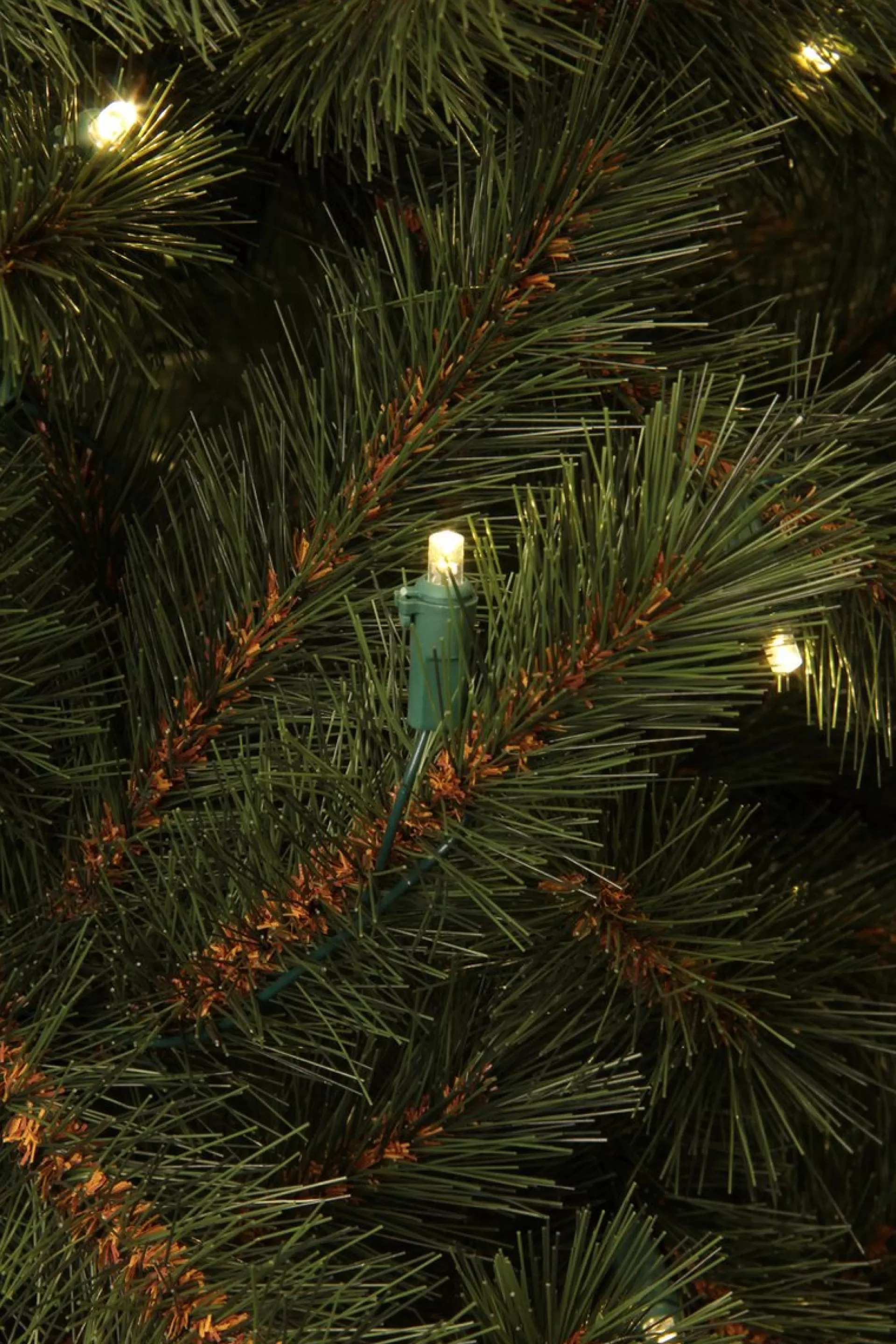 Black Box Trees Kingston Kunstkerstboom Met Led Verlichting - H155 X O86 Cm - Groen Discount