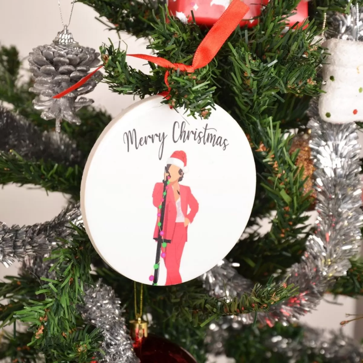 Merkloos Kersthanger>Harry Style Christmas Ornament - Ceramic Ornament - Merry Christmas -Kerstversieringen - Kerstcadeaus - Kersthanger - White