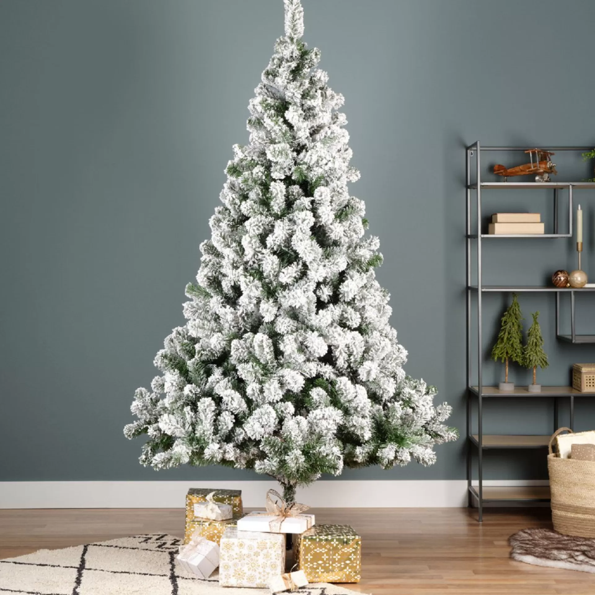 Merkloos Kunst Kerstboom Imperial Pine 525 Tips Met Sneeuw 180 Cm Inclusief Opbergzak - Kunstbomen/Kunst Kerstbomen Hot
