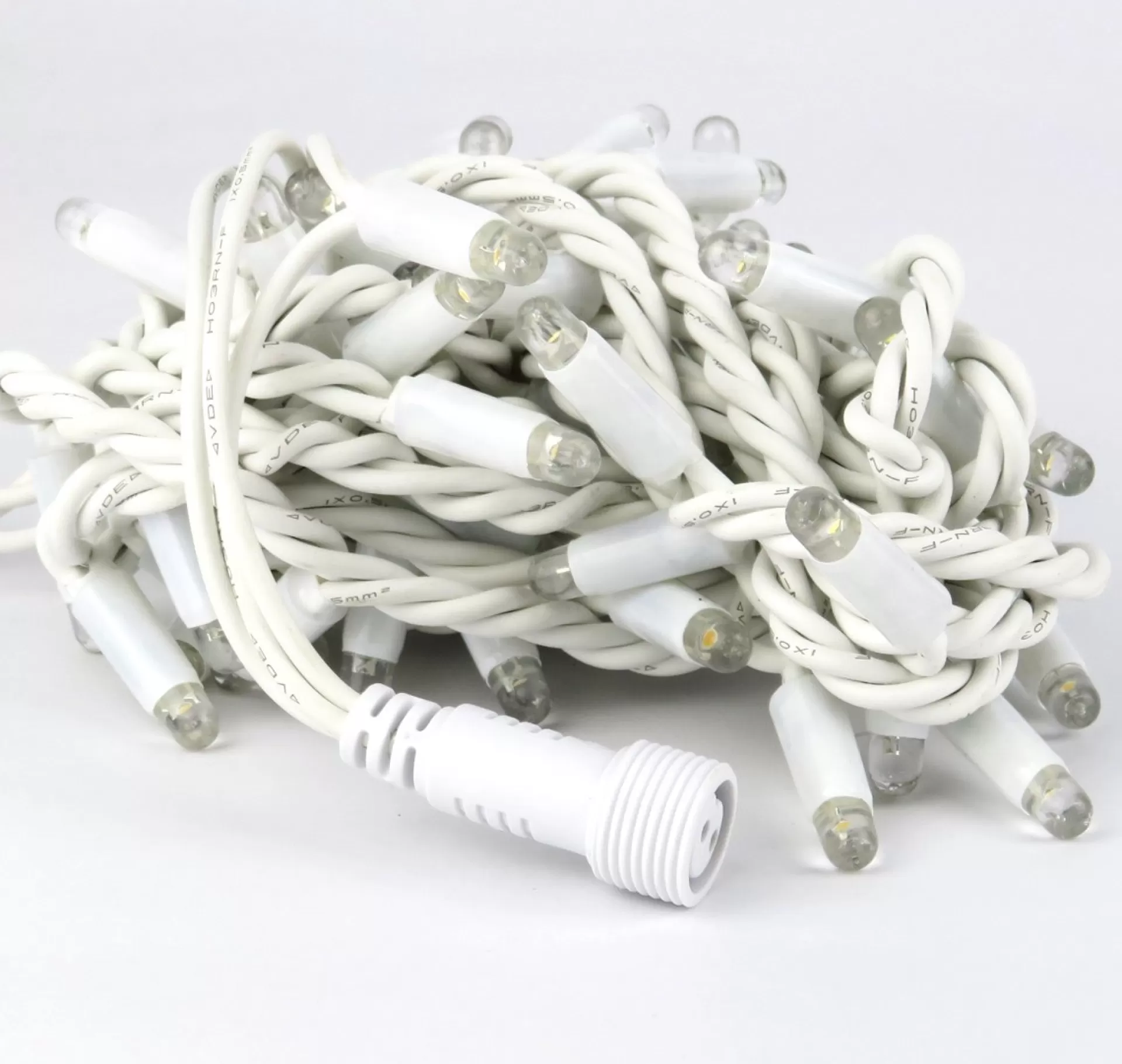 Solistech Kerstlichtsnoeren>Led Kerstverlichting Eter Koppelbaar - 50 Lichtpuntjes - Ip65 Waterdicht - Warm Wit 2700K - Hoogwaardige Rubberen Kabel - Energiezuinig 3W - Incl. Stekker 5 M