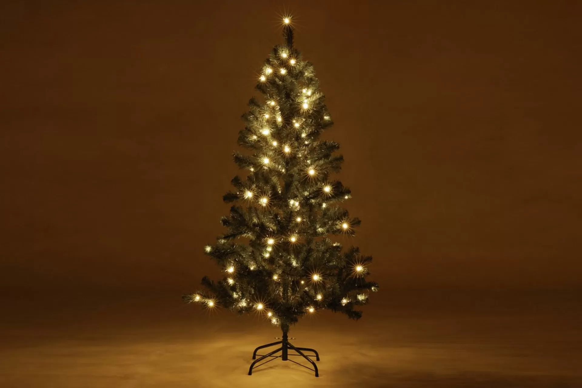 Lifa-Living Lifa Living - Kunstkerstboom - Met Verlichting - 130 Led Lampjes - 150 Cm - Aanloopsnoer 5 Meter - Groen Sale