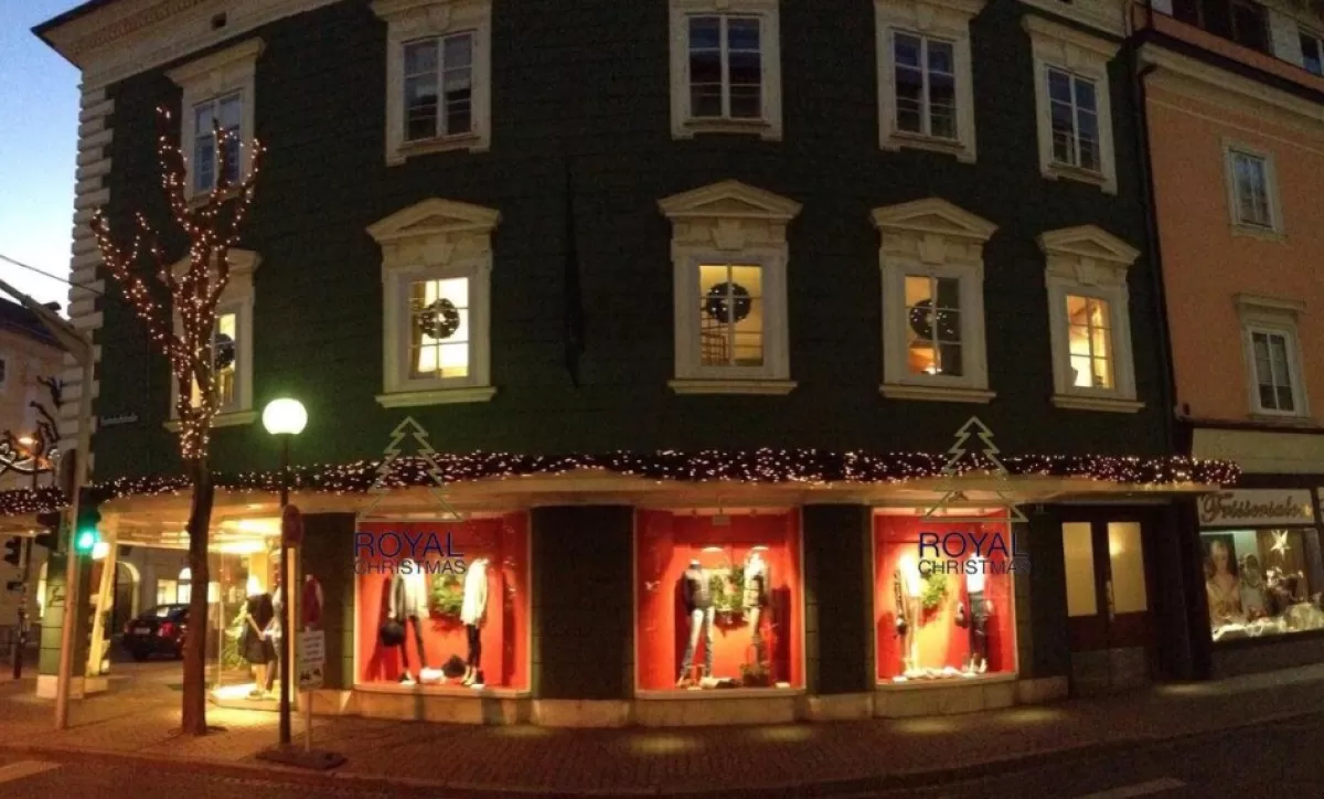 Royal Christmas Guirlandes> - 1X Kerstguirlande Pvc 540 Cm - 200 Led Lampjes - Extra Vol 600 Takken - Lengte 540 Cm - Max. 3X Koppelbaar - 600 Takken