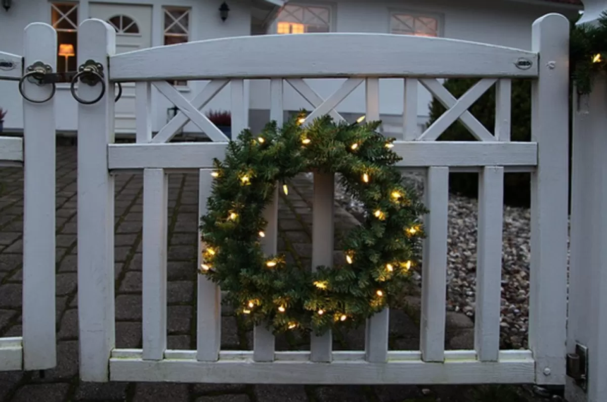 Star Trading Kerstkransen>Verlichte Kerstkrans "Calgary" 50Cm -Ook Geschikt Voor Buiten -Lichtkleur: Warm Wit -Met Stekker -Kerstdecoratie